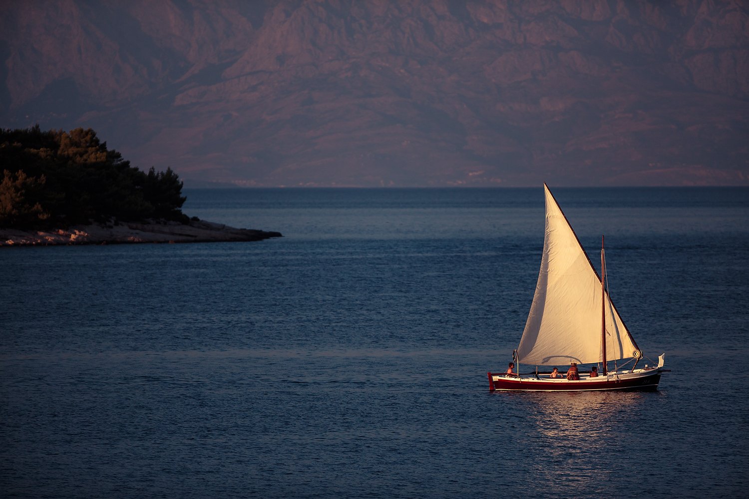 hvar summer sail